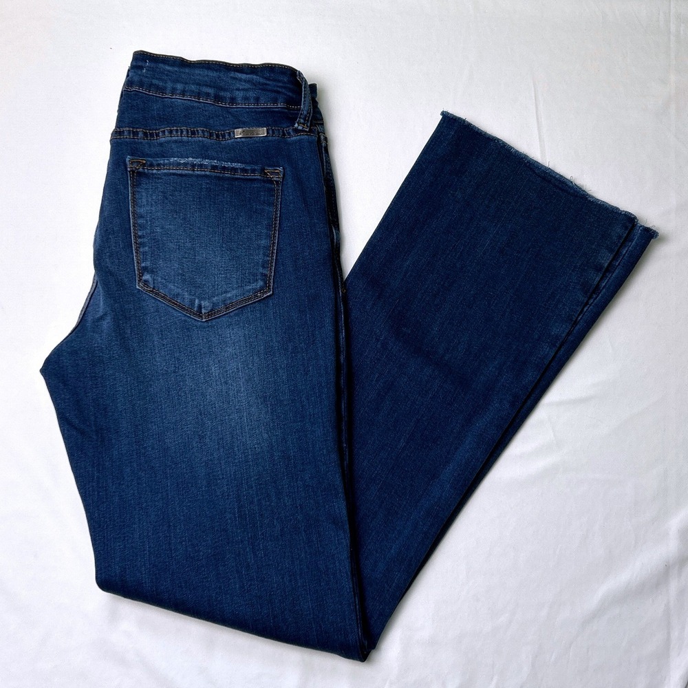 KanCan Womens Mid Rise Raw Hem Flare Jeans Size 6 Medium Wash Stretch Western